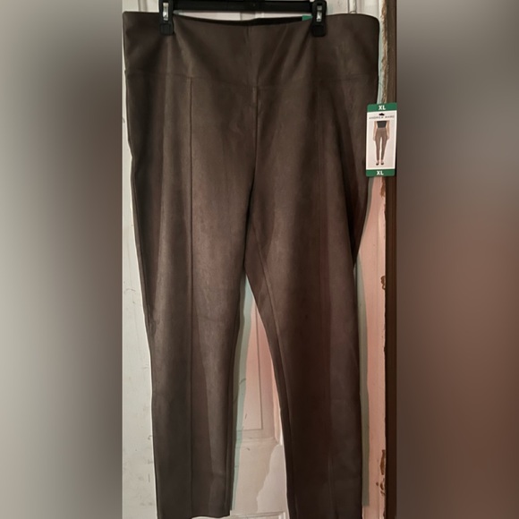 NWT Andrew Marc faux suede pants size xl women taupe color - Picture 2 of 6